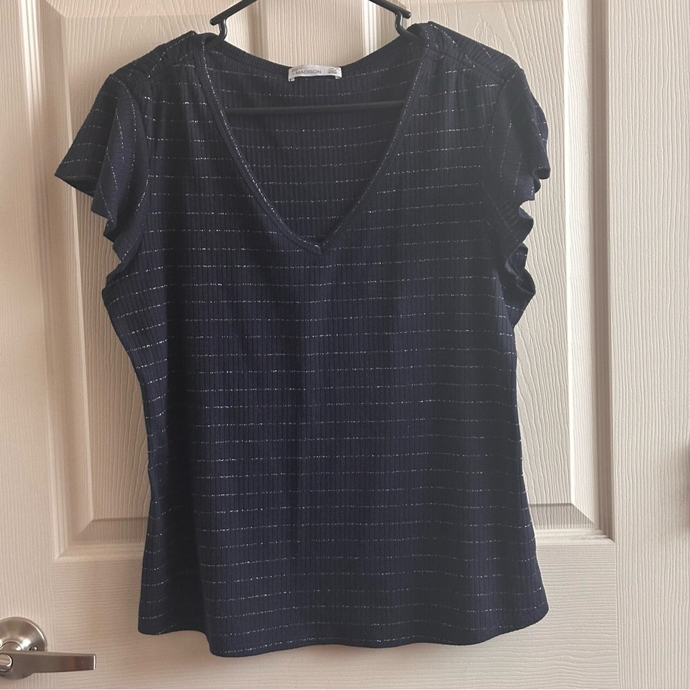 89th + Madison Navy Metallic Striped V-Neck Flutter Sleeve Womens Top Size Large